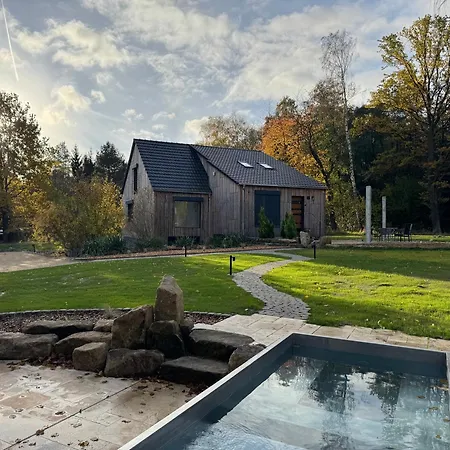 بيت للعطل Foundation - Waldhaus Mit Sauna & Hottub تسيتاو