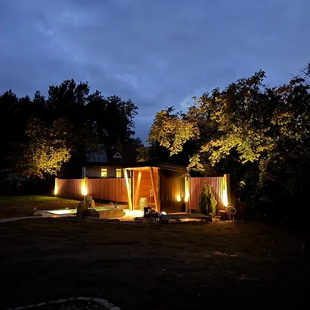 Foundation - Waldhaus Mit Sauna & Hottub Prázdninový dům *