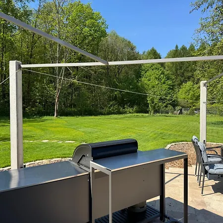 Foundation - Waldhaus Mit Sauna & Hottub *