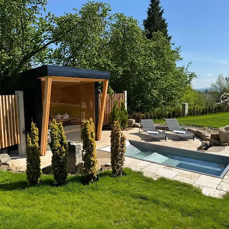 Foundation - Waldhaus Mit Sauna & Hottub