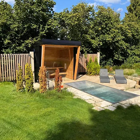 Сasa de vacaciones Foundation - Waldhaus Mit Sauna & Hottub